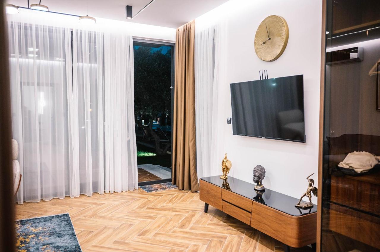 Giardino Lux Apartman Ulcinj